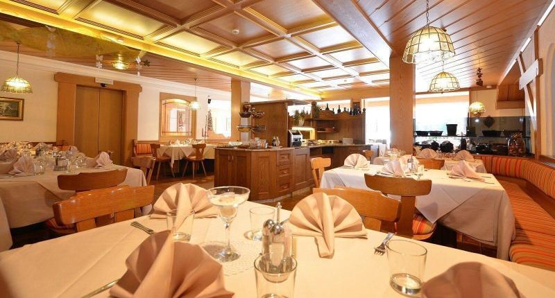 Hotel La Soldanella Moena Ngoại thất bức ảnh