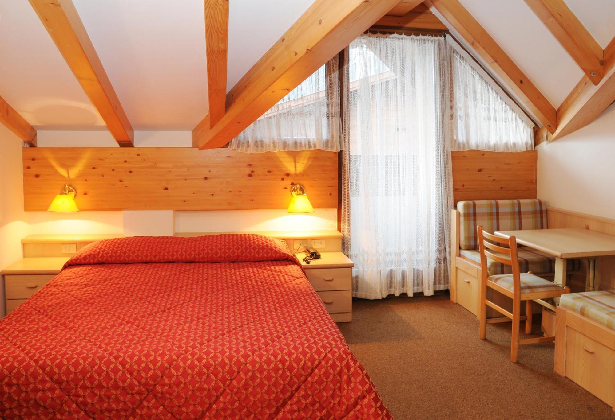 Hotel La Soldanella Moena Ngoại thất bức ảnh