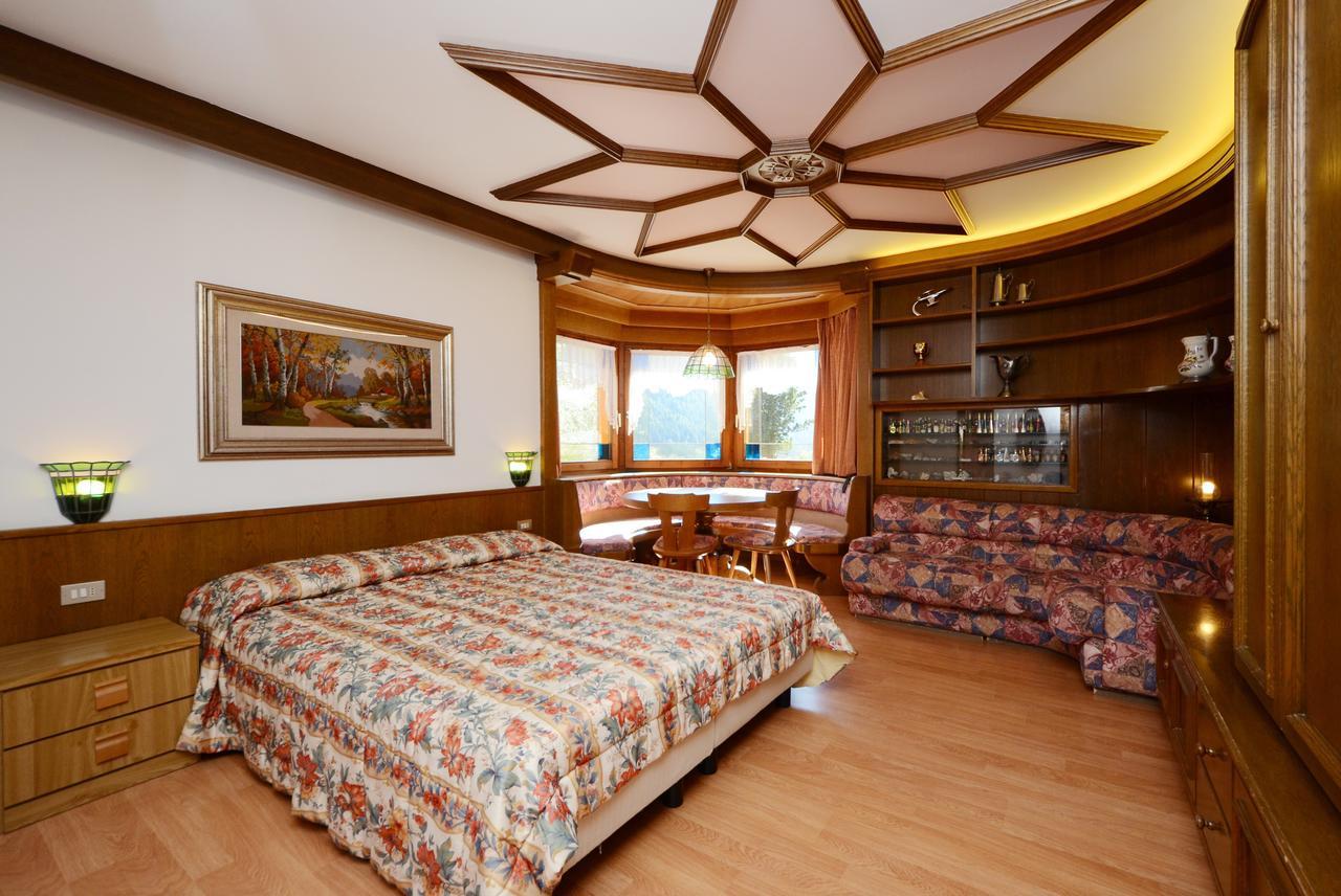 Hotel La Soldanella Moena Ngoại thất bức ảnh